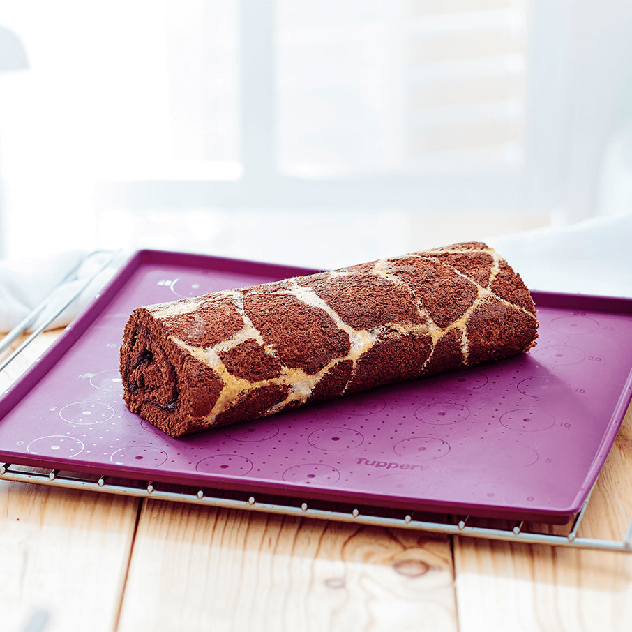 Silicone Baking Sheet with Rim - Image 4